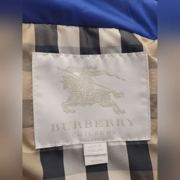 Burberry Down Puffer Vest & removable hood Size 8Y - Picture 7 of 10